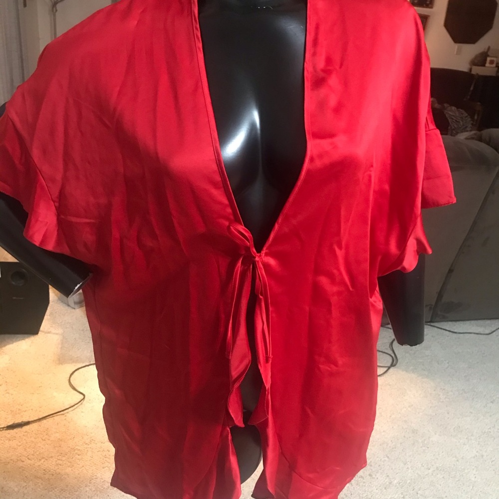 NWT‎ VICTORIAS SECRET LOVE KIMONO RED SATIN